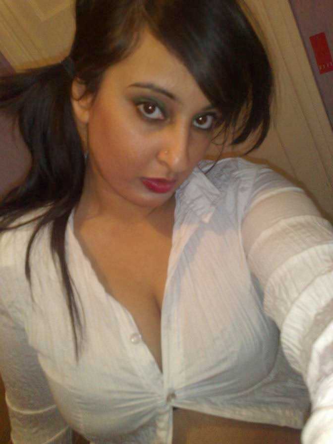 Hot Pakistani Women Nude Pictures
