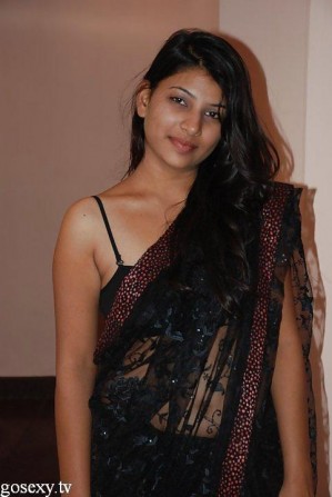 bhabhi in black bra photo