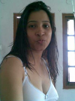 nude pictures of Tamil college girls