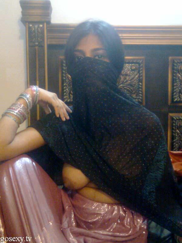 Marathi New Weeded Bhabhi Sex Pics In Bedroom