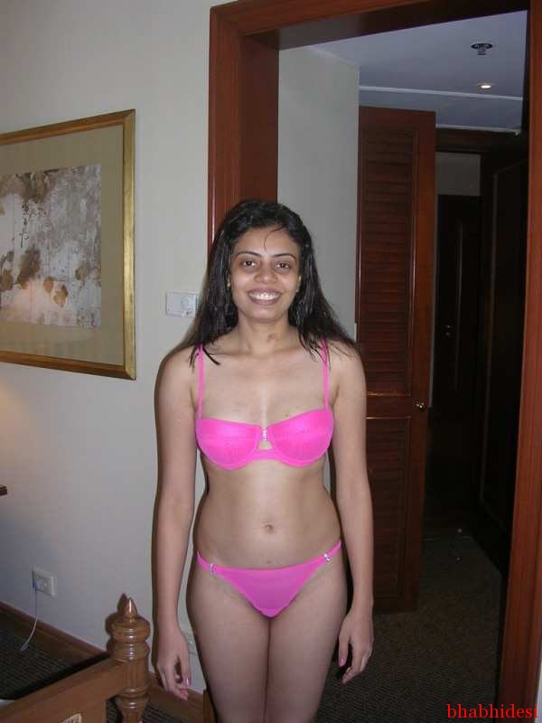 Sexy indian teen nude