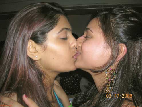 Indian Lesbian Tongue Kissing - Indian Lesbian Girl Kissing Fuck Photo