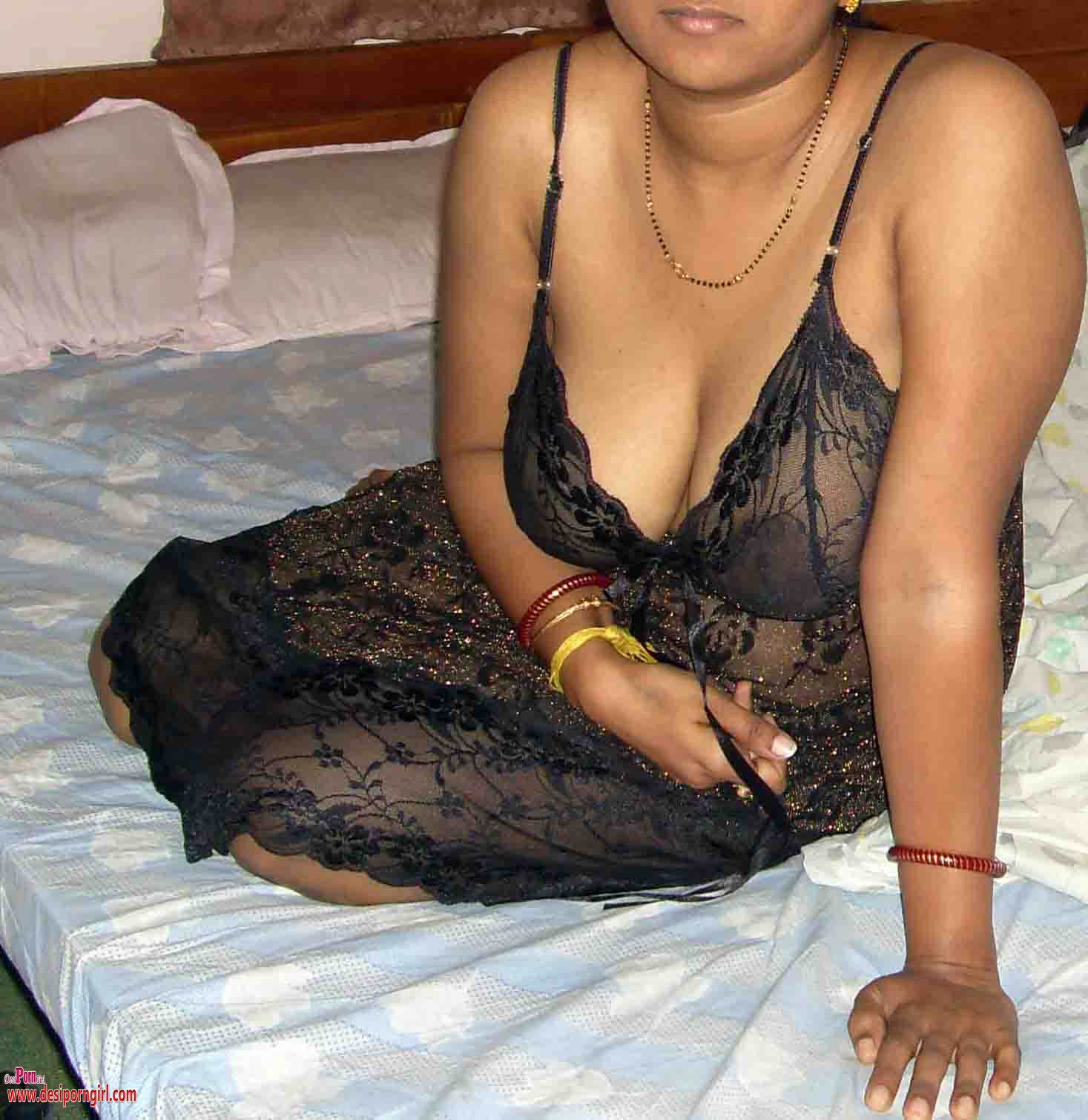 1467px x 1510px - Sexy Bhabhi Bra Removing Nighty Having Sex In Night