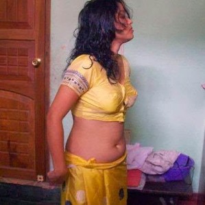 indian bhabhi breast in blouse