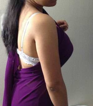 Xxx Bra Saree - Bhabhi Removed Saree Without Bra Naked Masala Pics