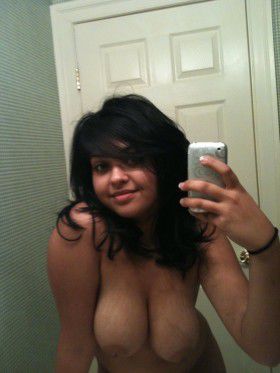 chubby cute flashing girl huge tits selfi