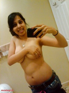 chubby indian girl  big boobs nude selfies leaked