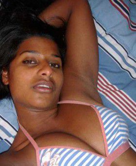 Cleavage Boobs Sneak South Indian Mallu Hot Girl