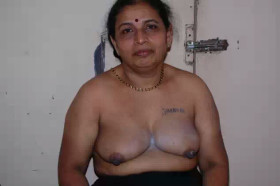 desi prostitute old age aunty nude body