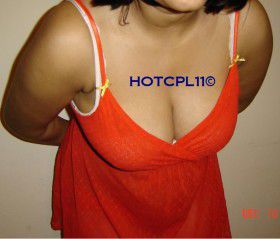 Horny Slut Bhabhi Teasing Lover Bedroom Pics