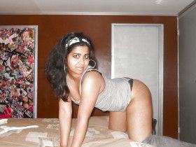 indian bhabhi girl stripping naked hotel room