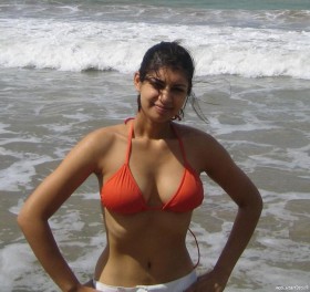 indian college girl big boobs beach photos