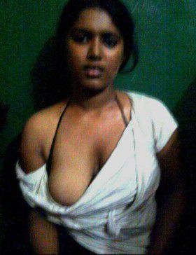 indian college girl exposing her young nude figure