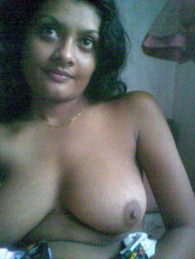 Indian MILF Aunty Wife Bade Mamme