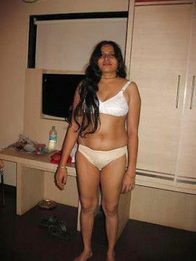   bhabhi bikini  photos