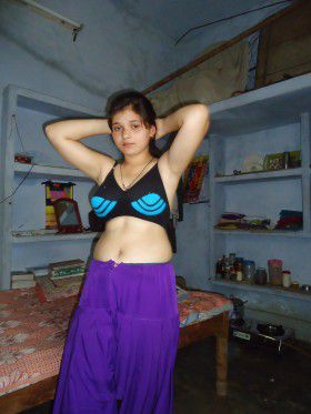 Shaved Armpits Desi Hot Indian Girl