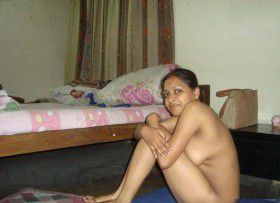 tamil desi bhabhi nude sitting ass photos