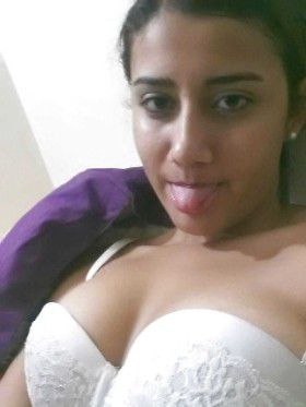 sexy selfie idndian whatsapp bra panties pics