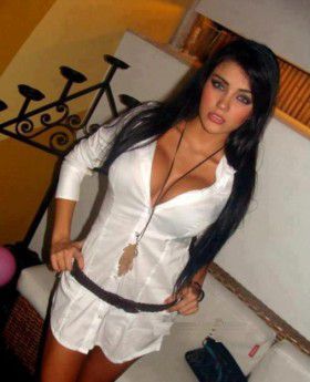 tamil teen girl posing nude tight boobs 