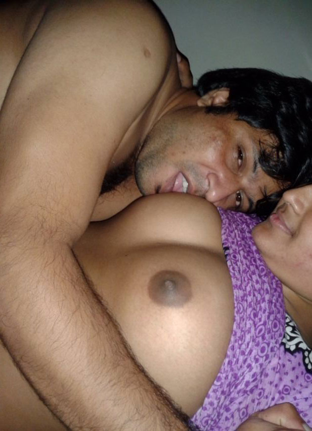 Desi aunty boobs pressed nipple sucked.
