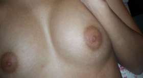 sexy babe naked tits