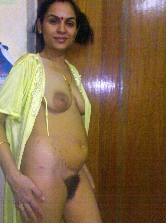 Desi Aunties Homemade Striptease XXX Pics Indian