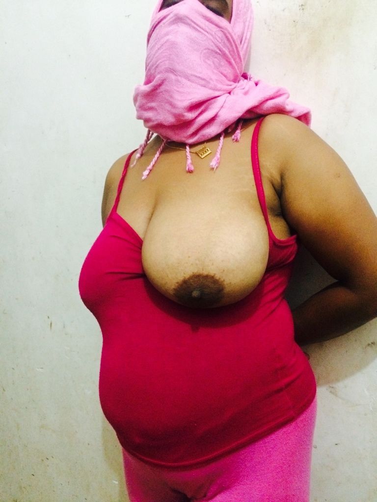 Sri Lankan Boobs Photos Nangi Girls Collection • huge boobs, big tits picture