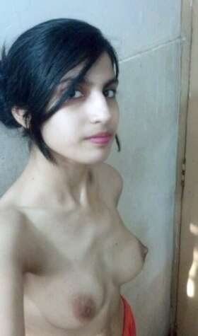 nude sexy Indian college girl
