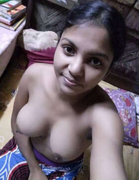 busty desi juicy Indian girl
