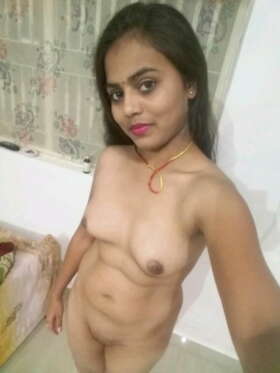 sweet naked desi babe