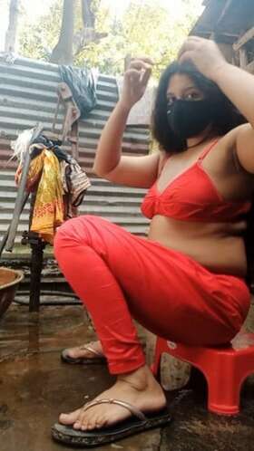 Bengali wife’s naked body