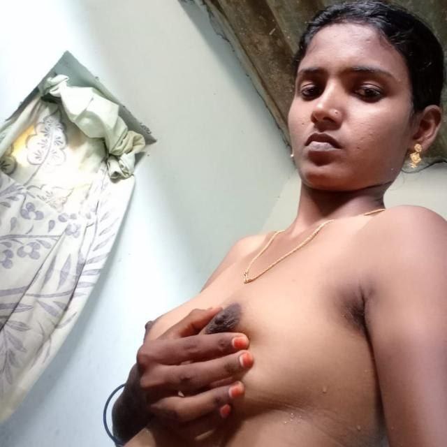 640px x 640px - Village Tamil 19yo Nude Photos Inside Bathroom