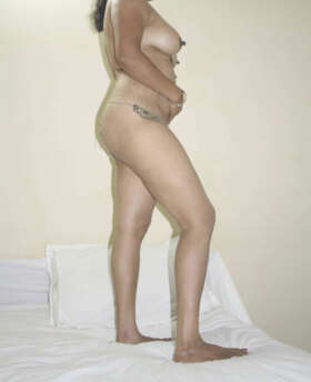 naked curvy village bhabhi