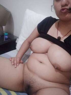 chubby big boobs wife