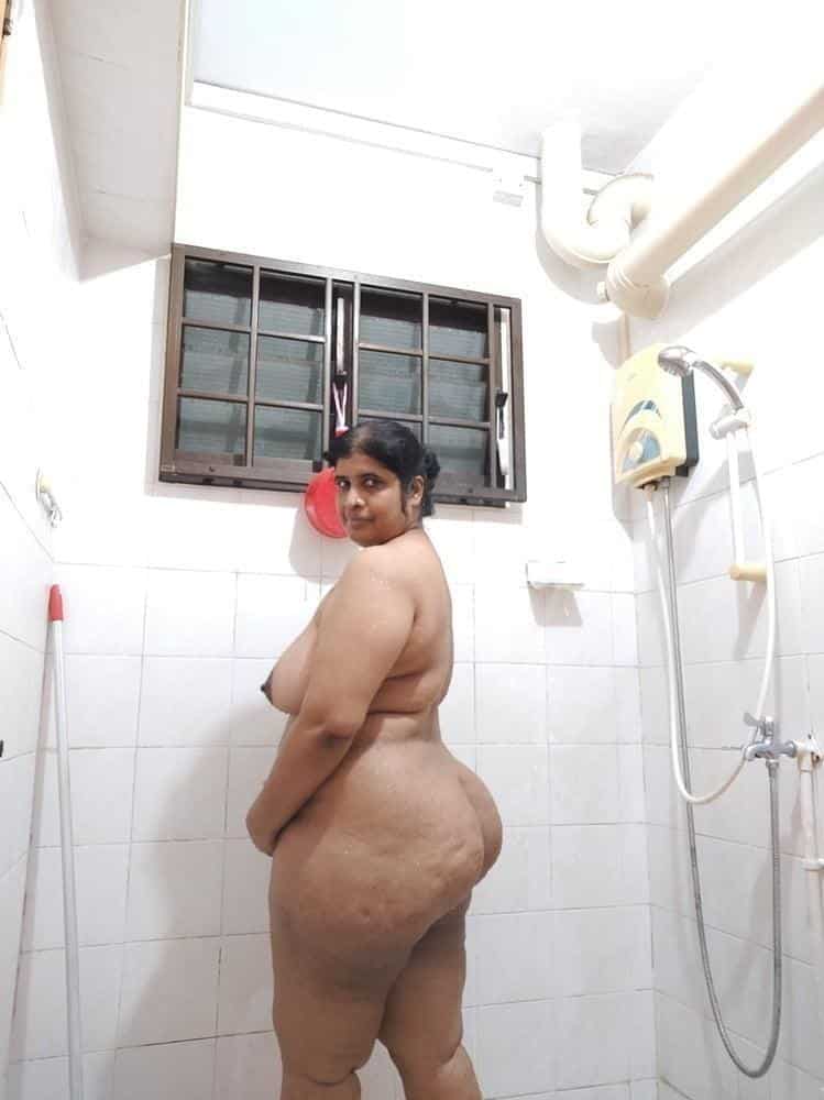 Sexy Tamil aunty nude