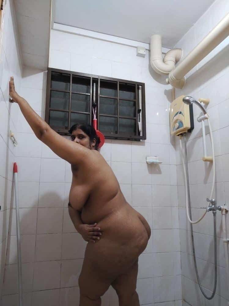 thick big ass mature aunty