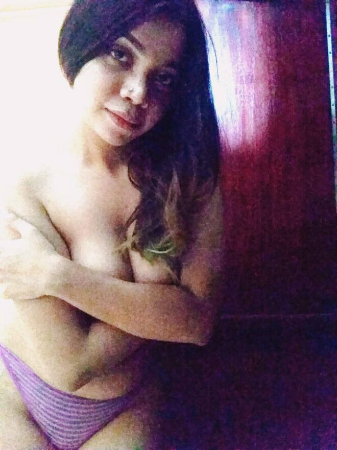 Cute nude desi babe