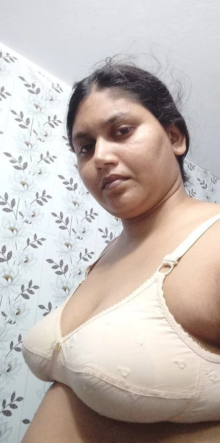 milk tanker bhabhi in bra