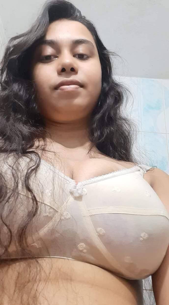 nice huge titty girlfriend